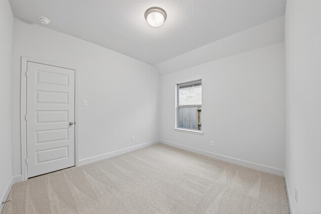 Building Photo - 27210 Butterfly Mint Ln