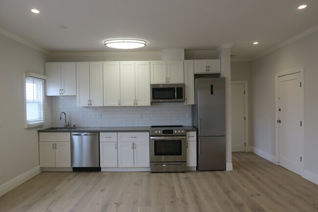 Primary Photo - 2440 8th Ave