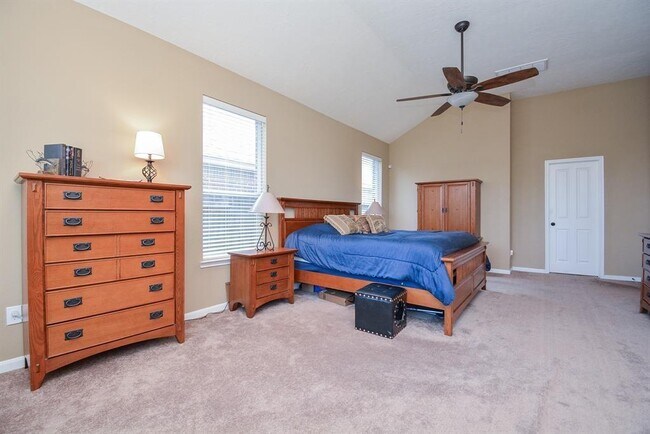 Building Photo - 2715 Farlow Ln