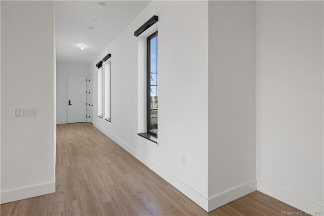 Building Photo - 78 Unquowa Pl
