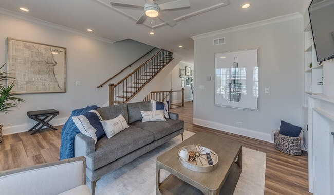 Building Photo - 1106 S Eldridge Ln