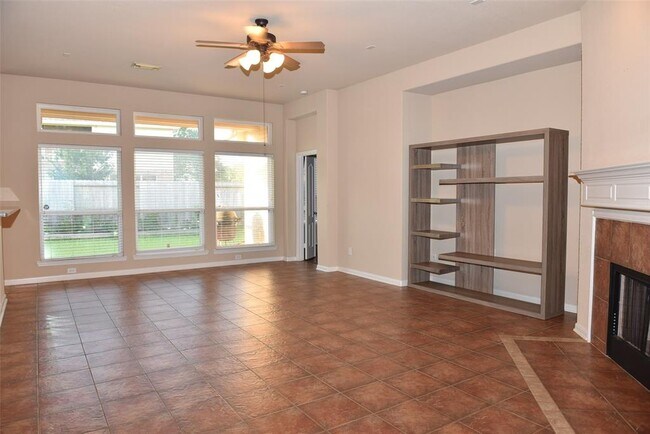 Building Photo - 6727 Oakman Ln