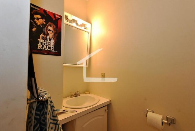 Building Photo - 183 Harvard Ave