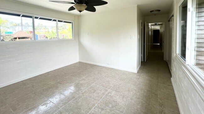 Building Photo - AVAILABLE NOW! 3 BED/2 BATH HOME IN KAILUA W/2 CAR CARPORT, YARD, POOL AND CLOSE TO BEACH!!