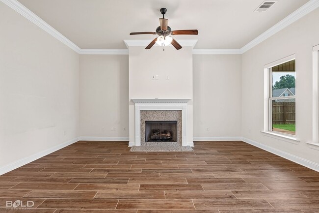 Building Photo - Check Out this 3 bed 2 bath in Shreveport