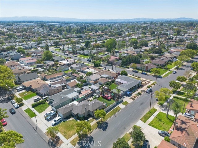 Building Photo - 750 N Bonita Ct