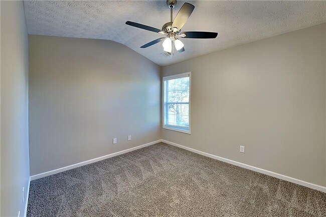 Building Photo - 238 Diamond Valley Pass