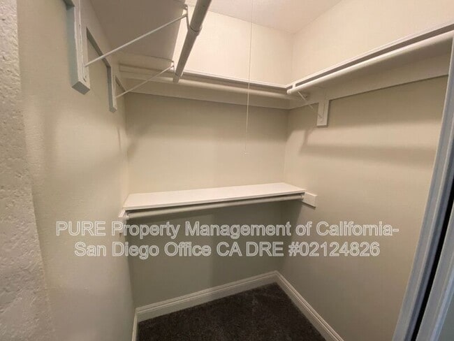 Building Photo - 3924 Glading Dr