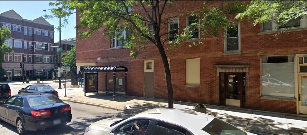 Building Photo - 3604 N Damen Ave