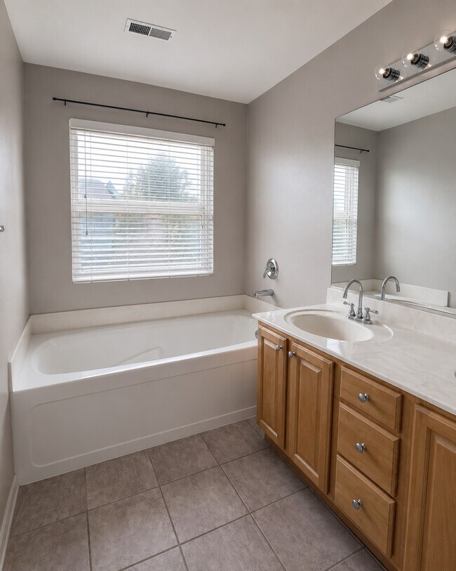 Building Photo - 3291 Cremin Ln