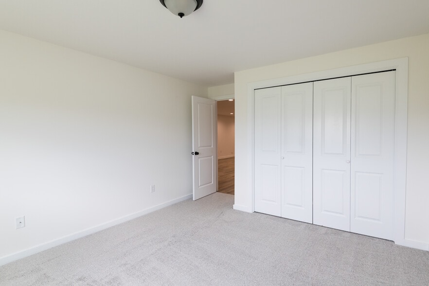 Basement - Bedroom #4 - 5347 Pinecrest Ct N