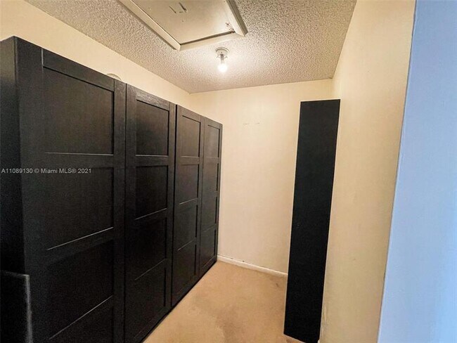 Building Photo - 228 Lakeside Cir