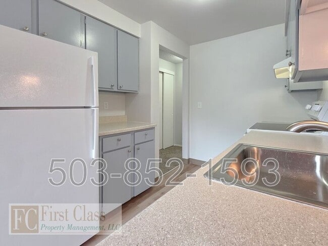Building Photo - 1328 NE 186th Ave