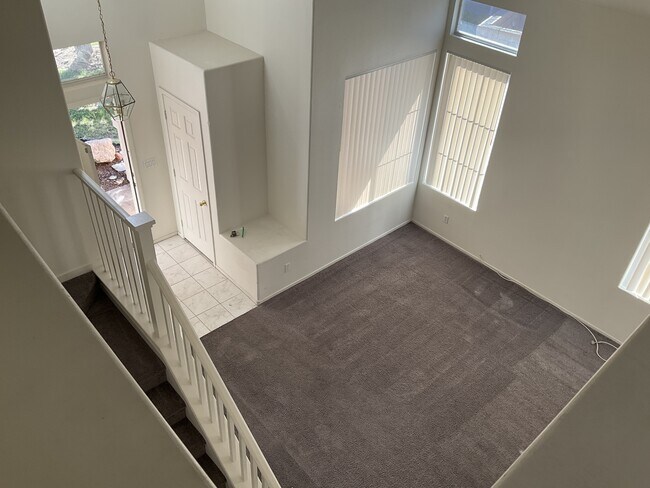 Building Photo - 4799 Zanzibar Ln