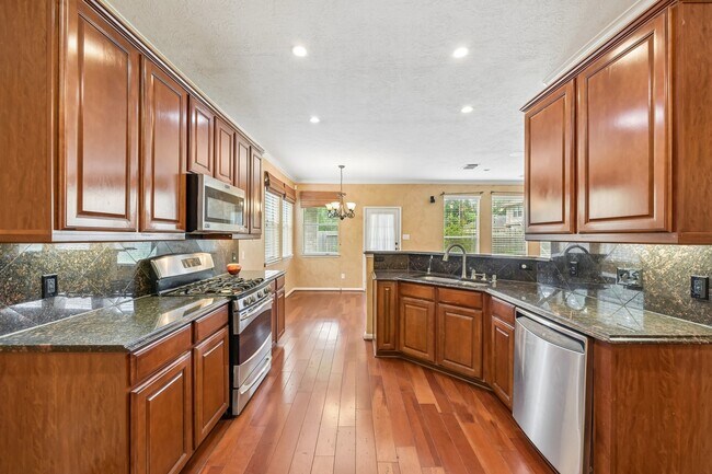 Building Photo - 11303 English Rose Trail