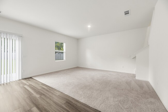 Building Photo - 3603 Admiralty Dr