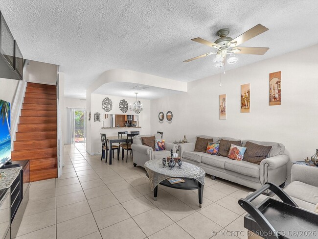 Building Photo - 9850 NW 57th Manor
