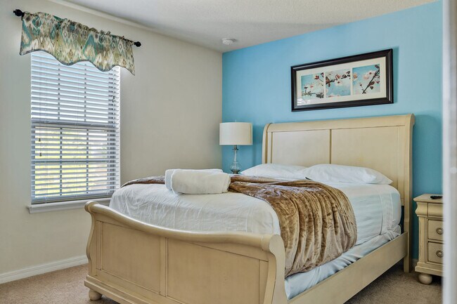 Building Photo - 8845 Rhodes St