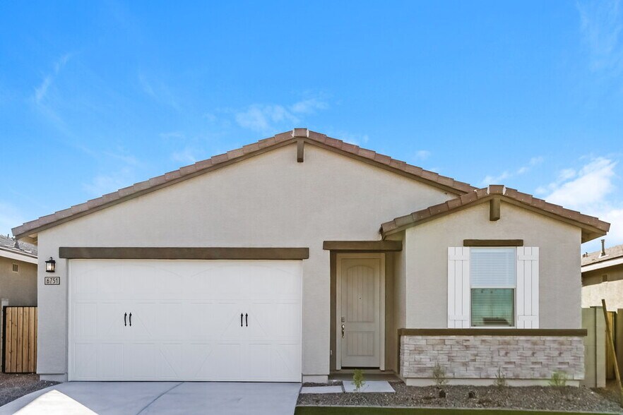 Primary Photo - 6751 W Pedro Ln