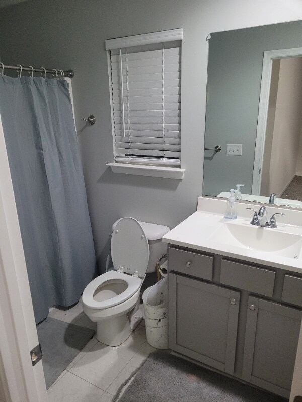 Building Photo - 327 Webster St