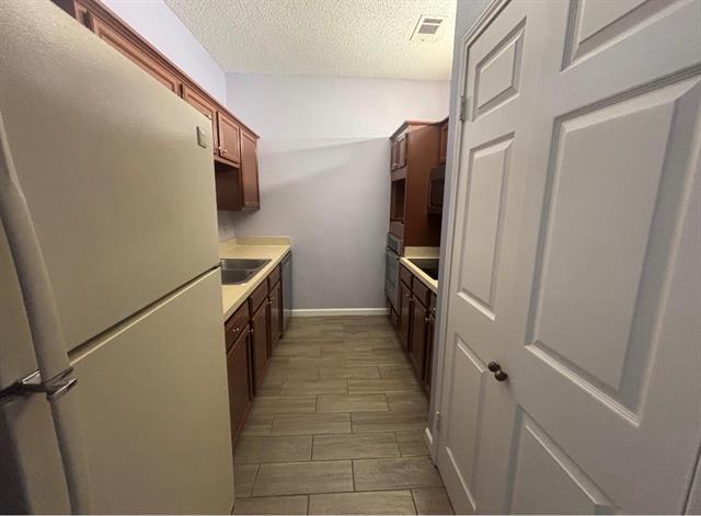 Building Photo - 2105 Count Fleet Dr