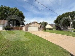 Building Photo - 408 Scenic Dr