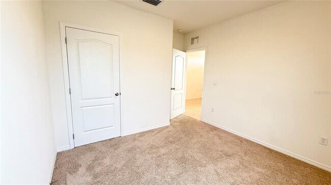 Building Photo - 1003 Cascade Dr