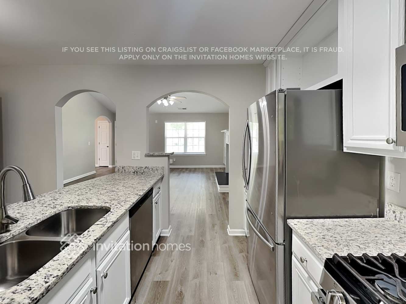 Building Photo - 5000 Buckeye Pl