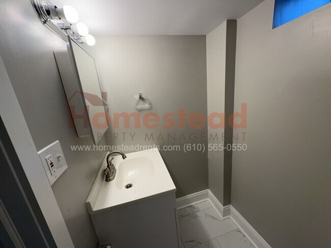 Building Photo - 3 BEDROOM HOME FOR RENT IN LANSDOWNE