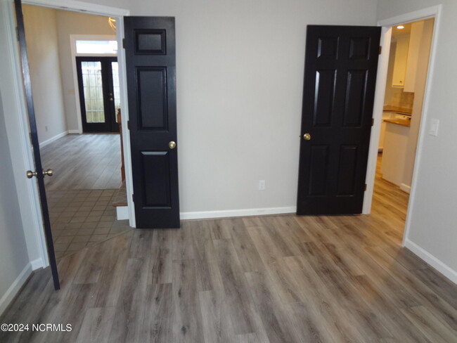 Building Photo - 107 Gates Dr