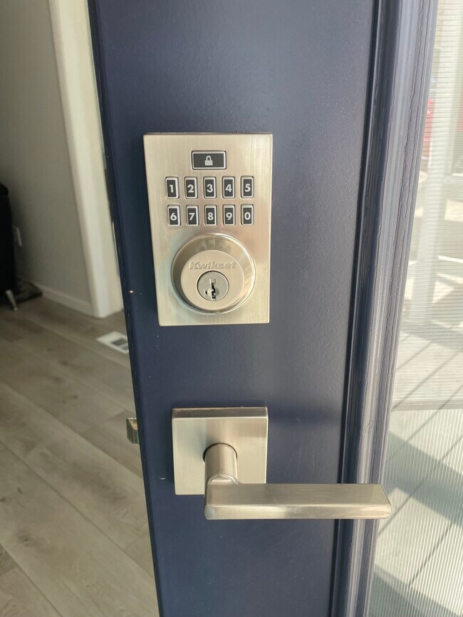 keyless entry - 13211 S Egypt Shores Dr