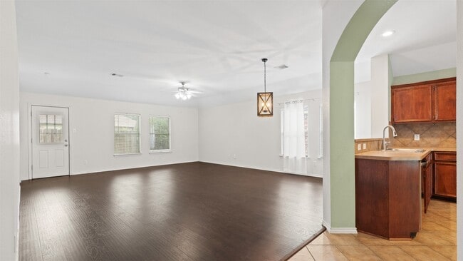 Building Photo - 22848 Lantern Hills Dr