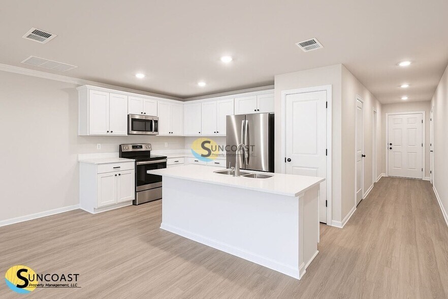 Building Photo - 36 Pine Haven Dr