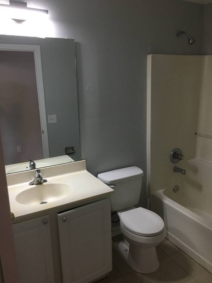 Building Photo - 15937 Wilkinson Dr