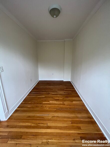 Building Photo - 3 Langdon St