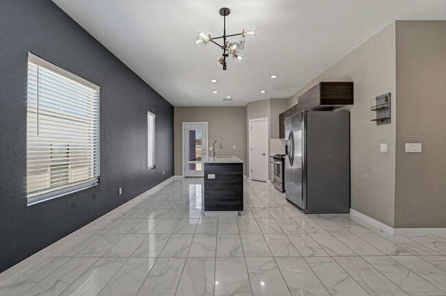 Building Photo - 125 Via Rojas