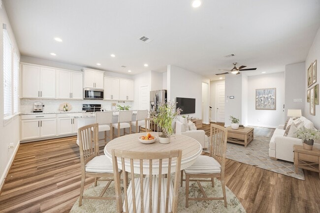 Building Photo - 3108 Planters Peak Dr