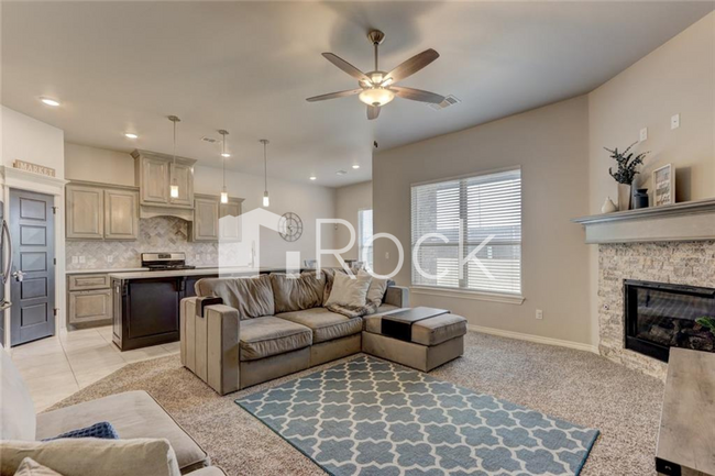 Building Photo - Gorgeous 3 Bedroom Home with Storm Shelter located in The Waters in Moore!! **All Appliances Incl...