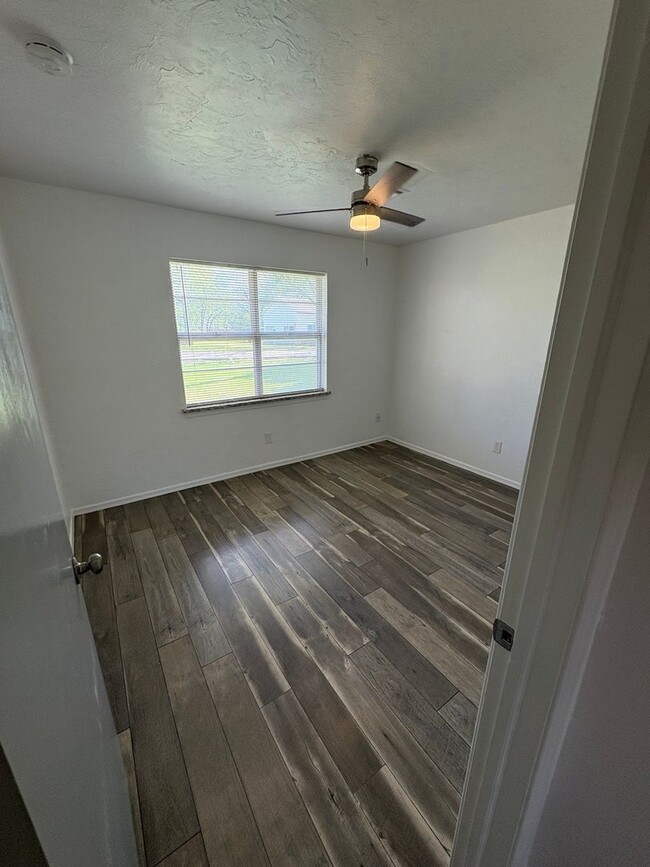 Building Photo - Charming 2BR Brick House in Wanette