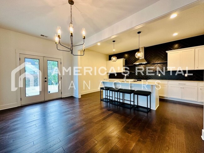 Building Photo - DEPOSIT PENDNG! Home for Rent in Vestavia Hills!!! Available to View with a 48-hour notice!