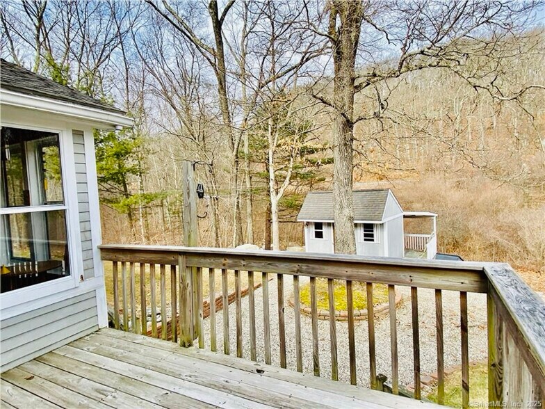 Building Photo - 452 Richmond Rd