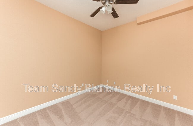 Building Photo - 7071 Lake Joanne Dr
