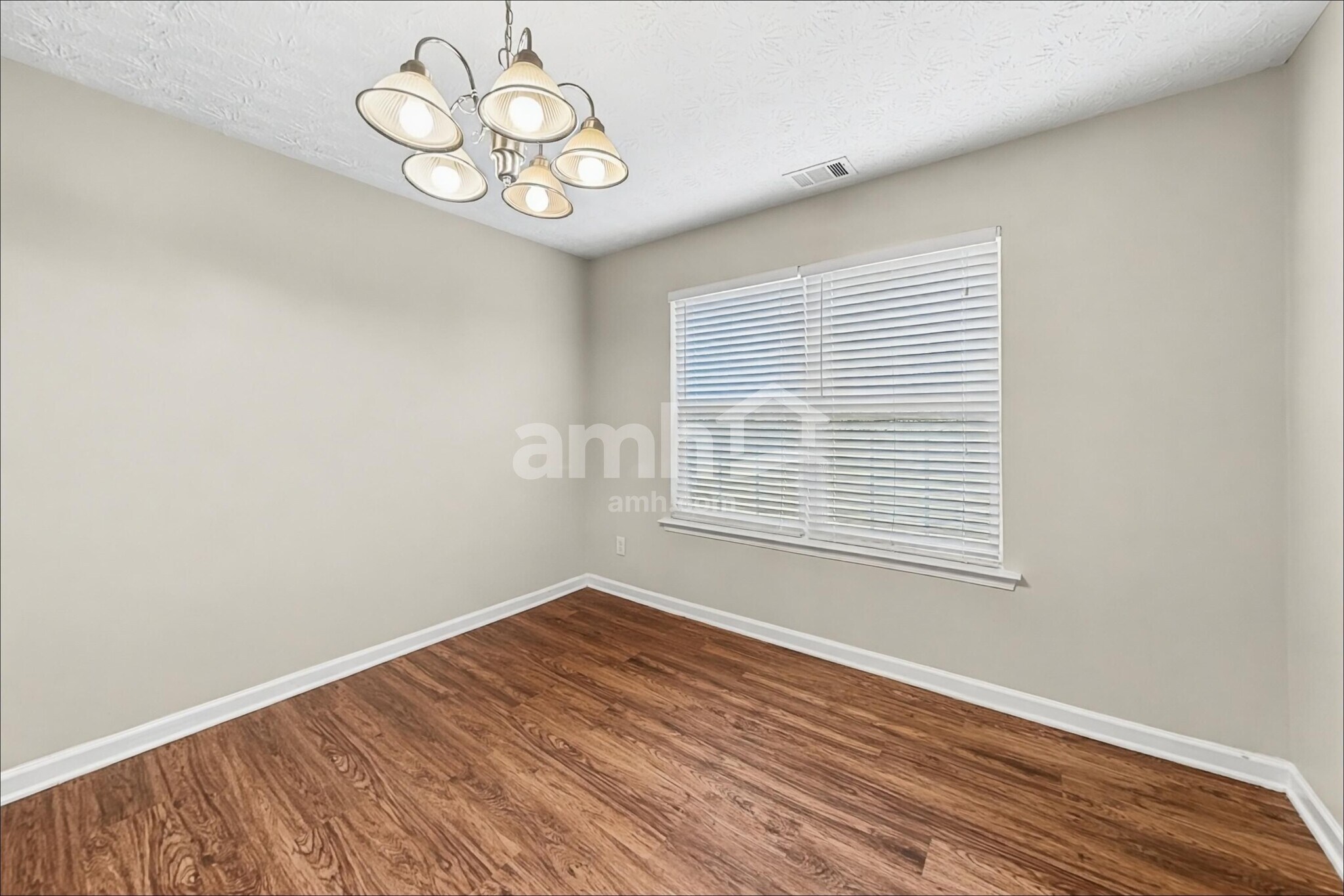 Building Photo - 6252 Whitetail Ct NW