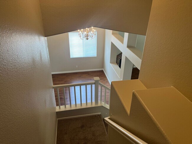 Building Photo - Murrieta 4 Bedroom