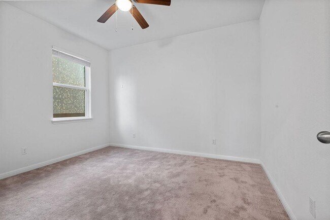 Building Photo - 3341 Charade Dr