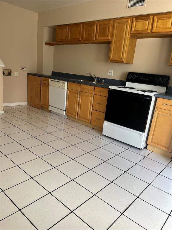 Building Photo - 7323 Jackson Springs Rd