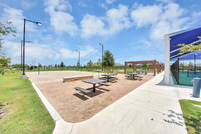 Building Photo - 10910 Bright Beacon Dr