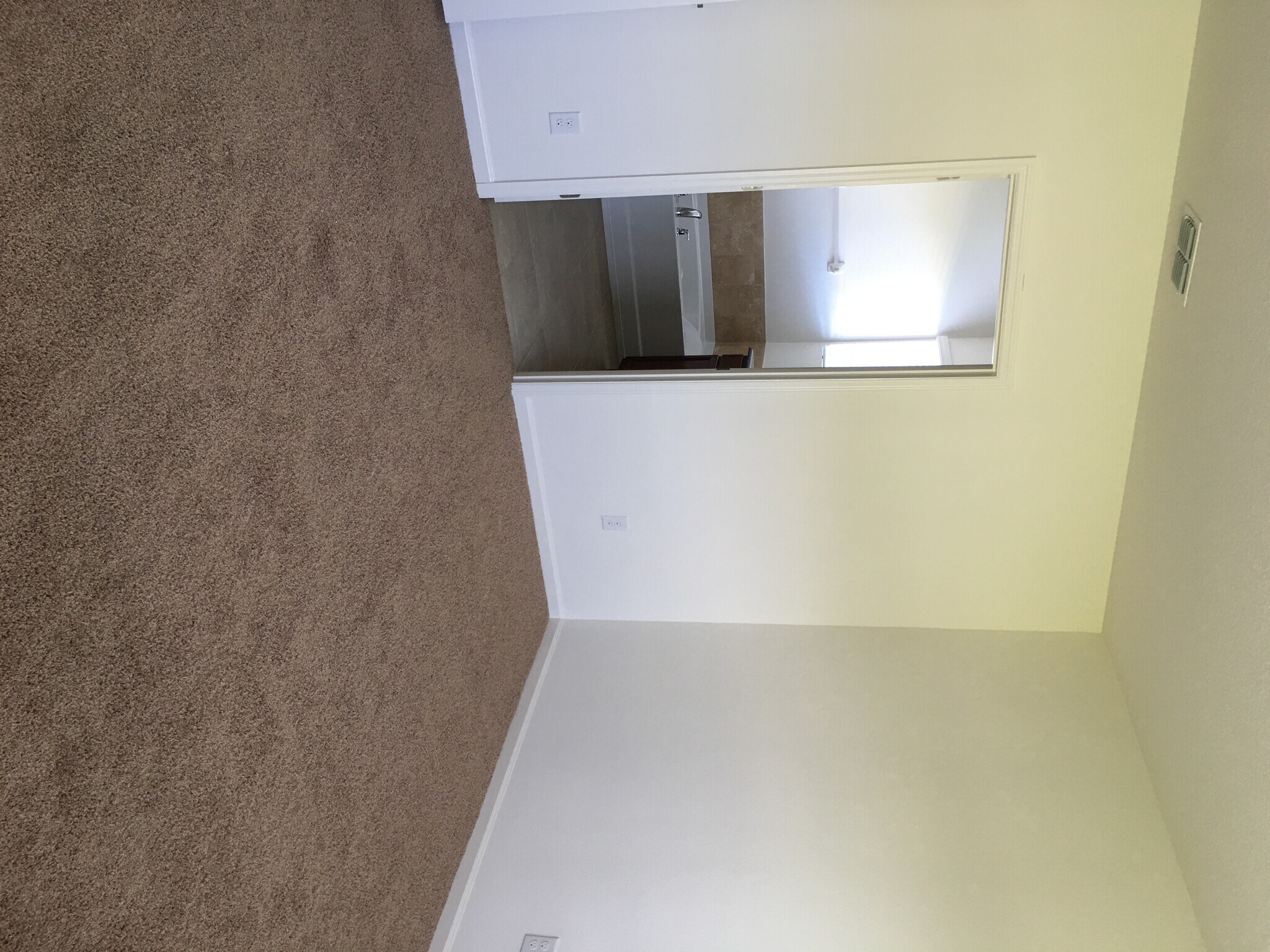 Building Photo - 1522 Lexington Square SW