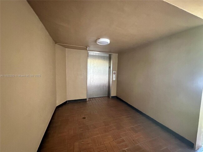 Building Photo - 12850 SW 4th Ct