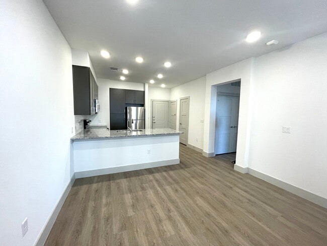 Building Photo - 4320 S Legacy Dr